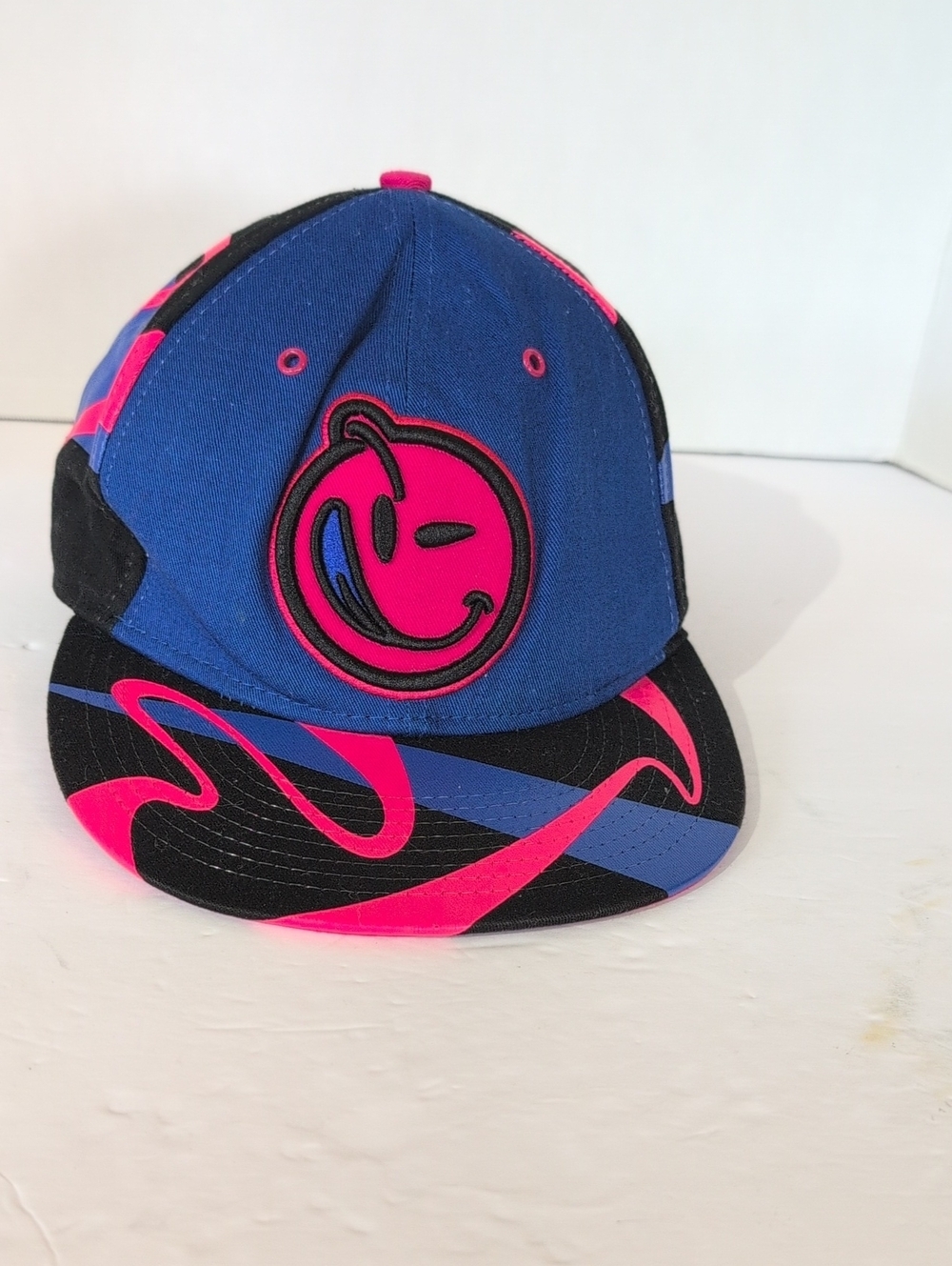 RARE VTG YUMS Swirls Blue, Black & Pink Smiley Snapback Hat